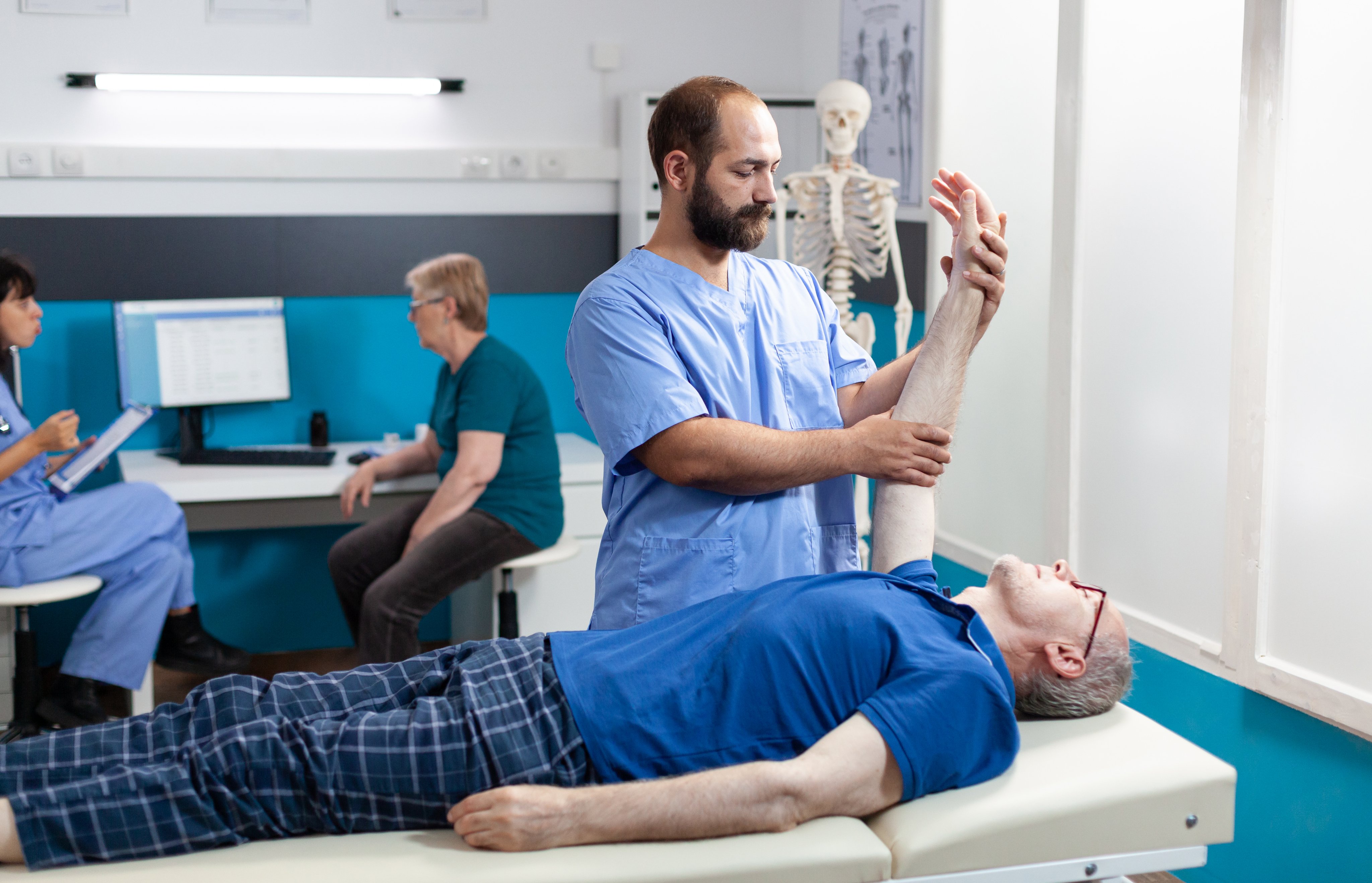 Arthroscopy & Sports Medicine
